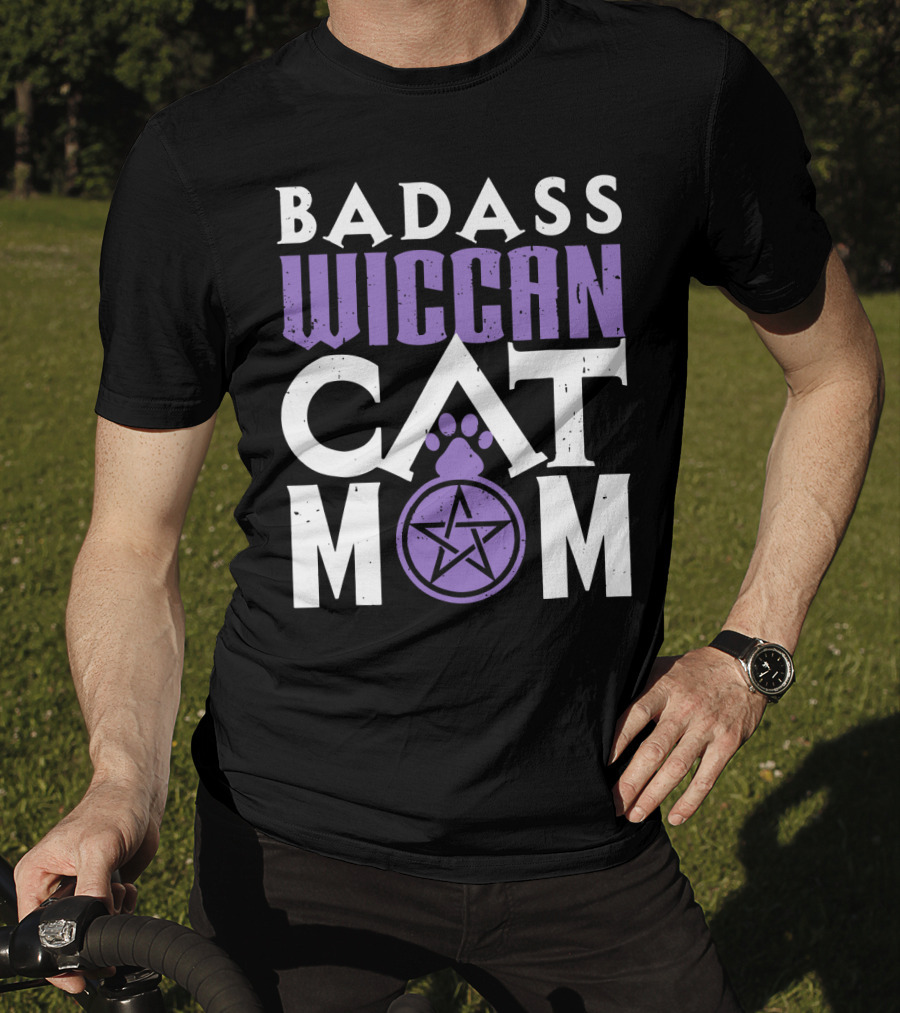Badass Wiccan Cat Mom With Pentagram Paw Prints T-Shirt