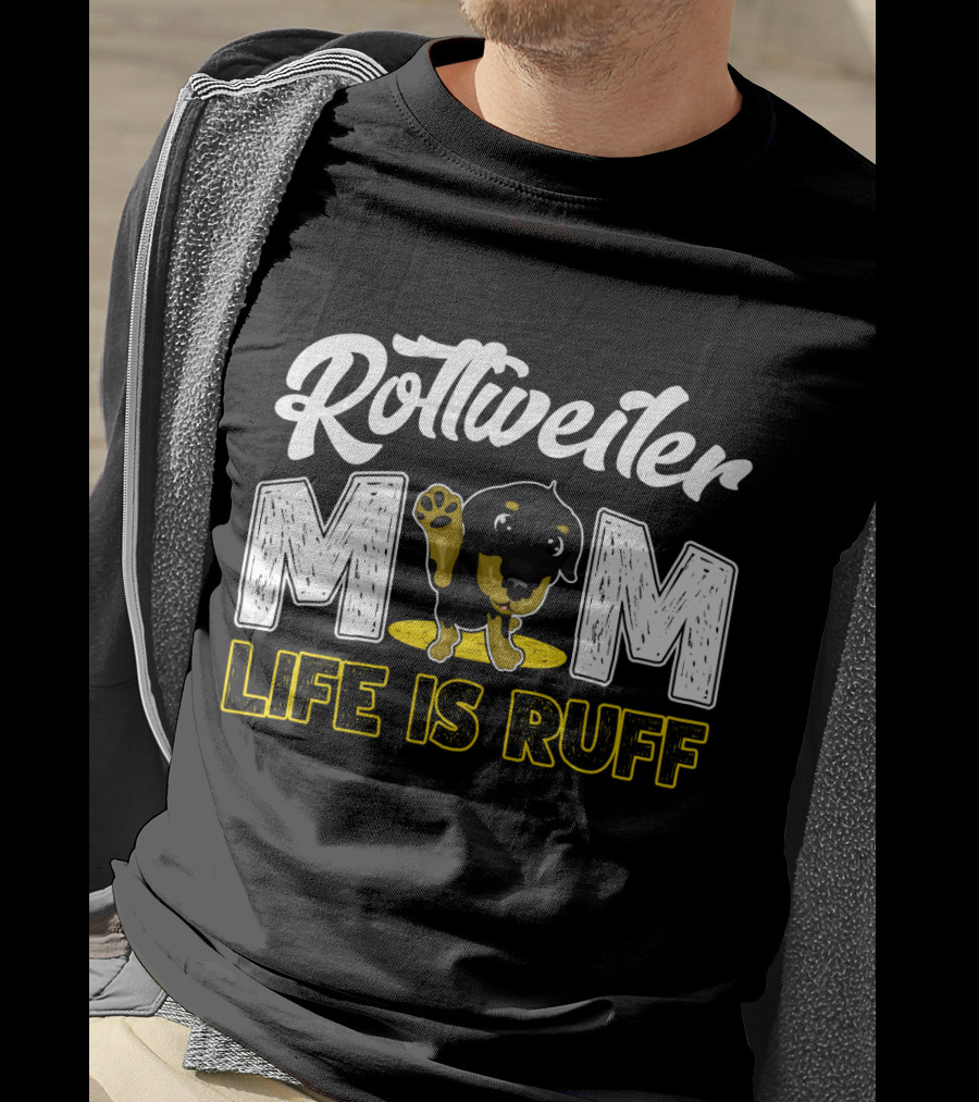 Rottweiler Mom Life Is Ruff Cute Paw Print Puppy T-Shirt