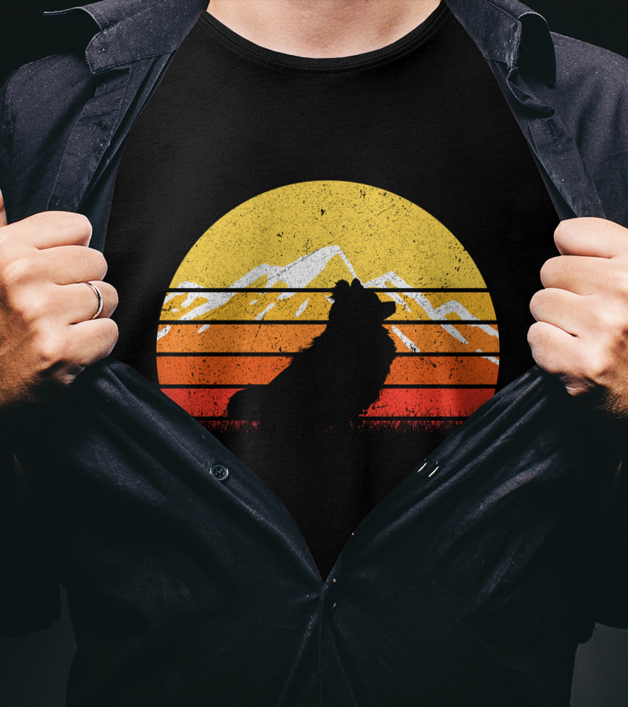 Retro Vintage Pomeranian Dog Sunset Silhouette With Mountain Background T-Shirt