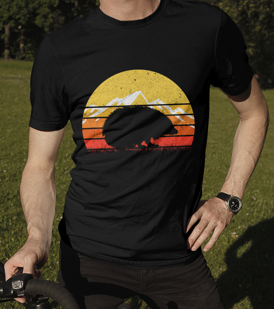 Retro Vintage Hedgehog Silhouette Against Sunset Mountain Stripe Circle T-Shirt