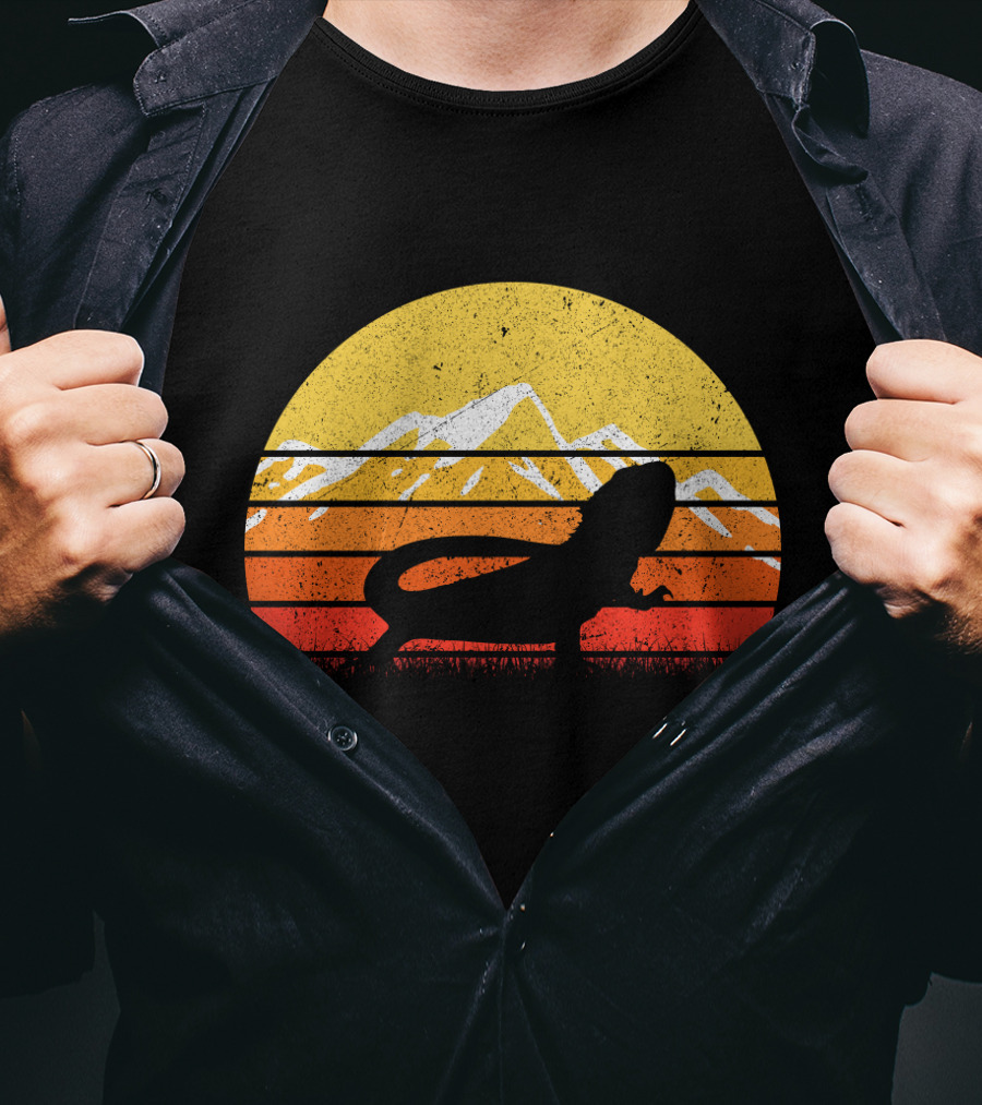 Retro Vintage Bearded Dragon Sunset Silhouette Mountain Stripe T-Shirt