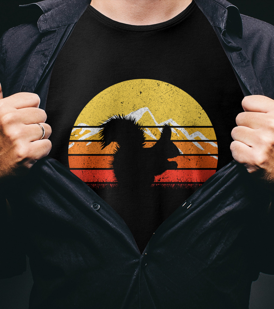 Retro Vintage Squirrel Sunset Silhouette With Mountains T-Shirt