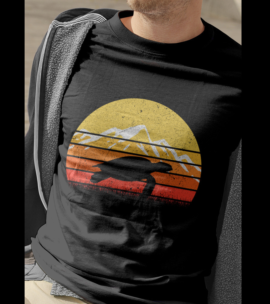 Retro Vintage Sea Turtle Sunset Mountain T-Shirt