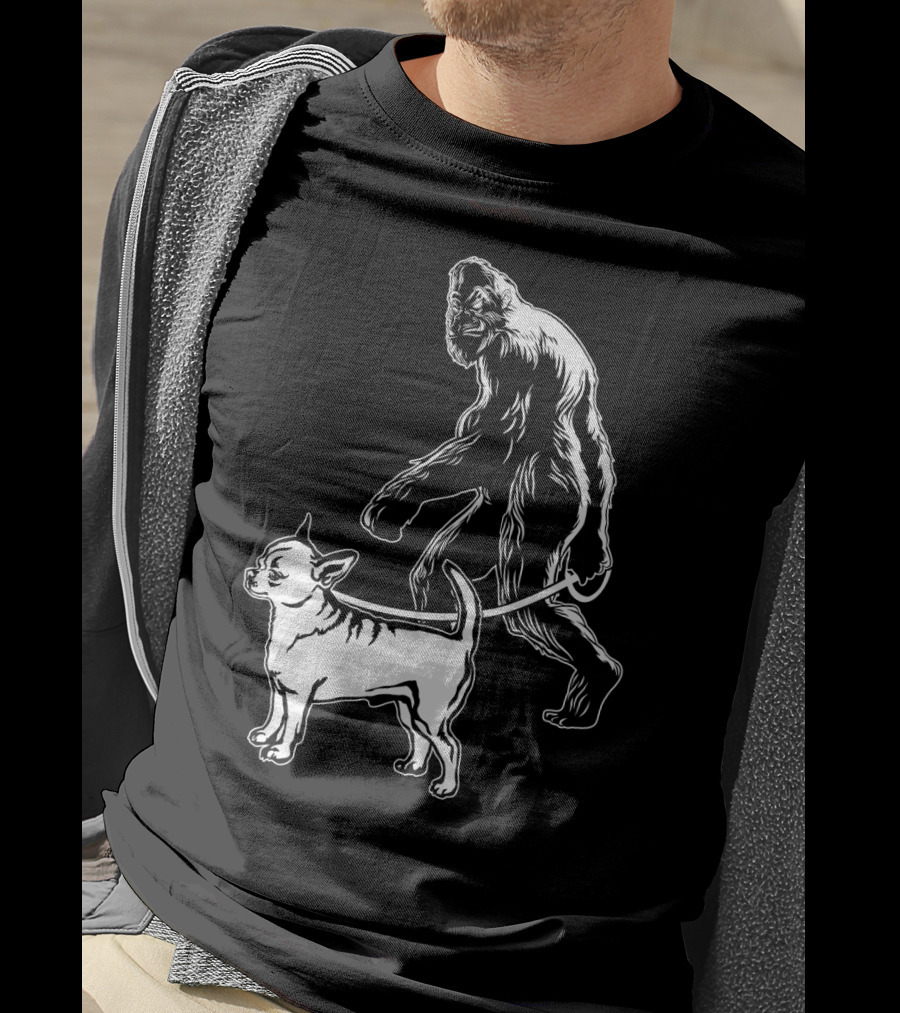 Bigfoot Walking Chihuahua Dog T-Shirt