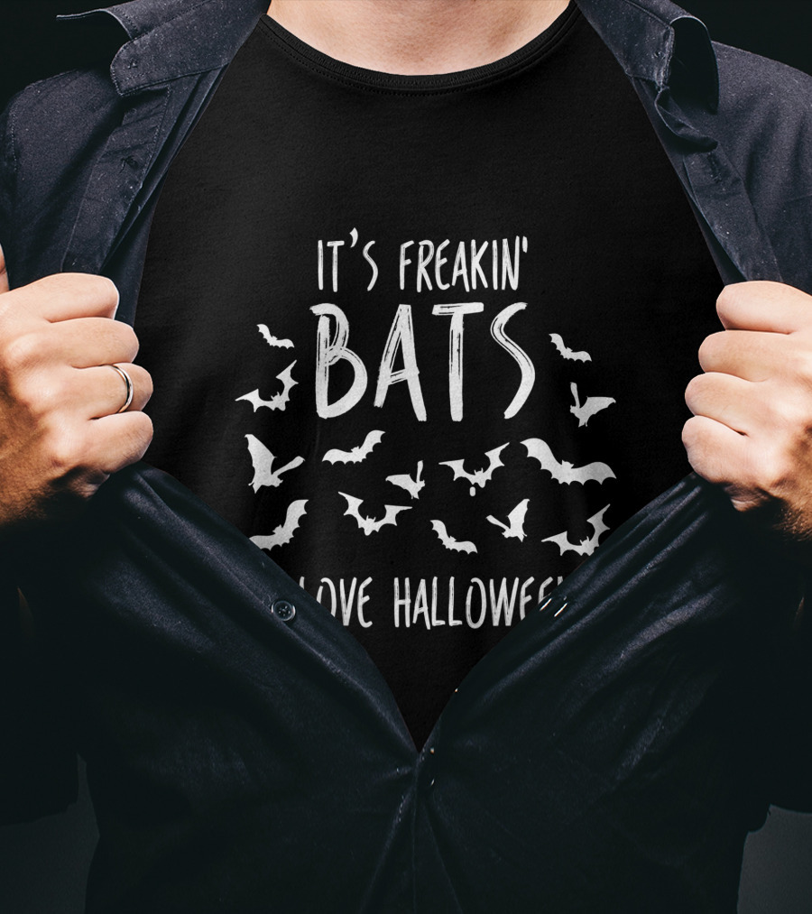 It's Freakin Bats I Love Halloween T-Shirt
