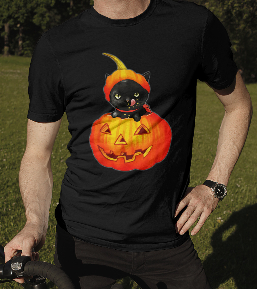 Funny Halloween Cats And Pumpkins With Scary Black Cat T-Shirt