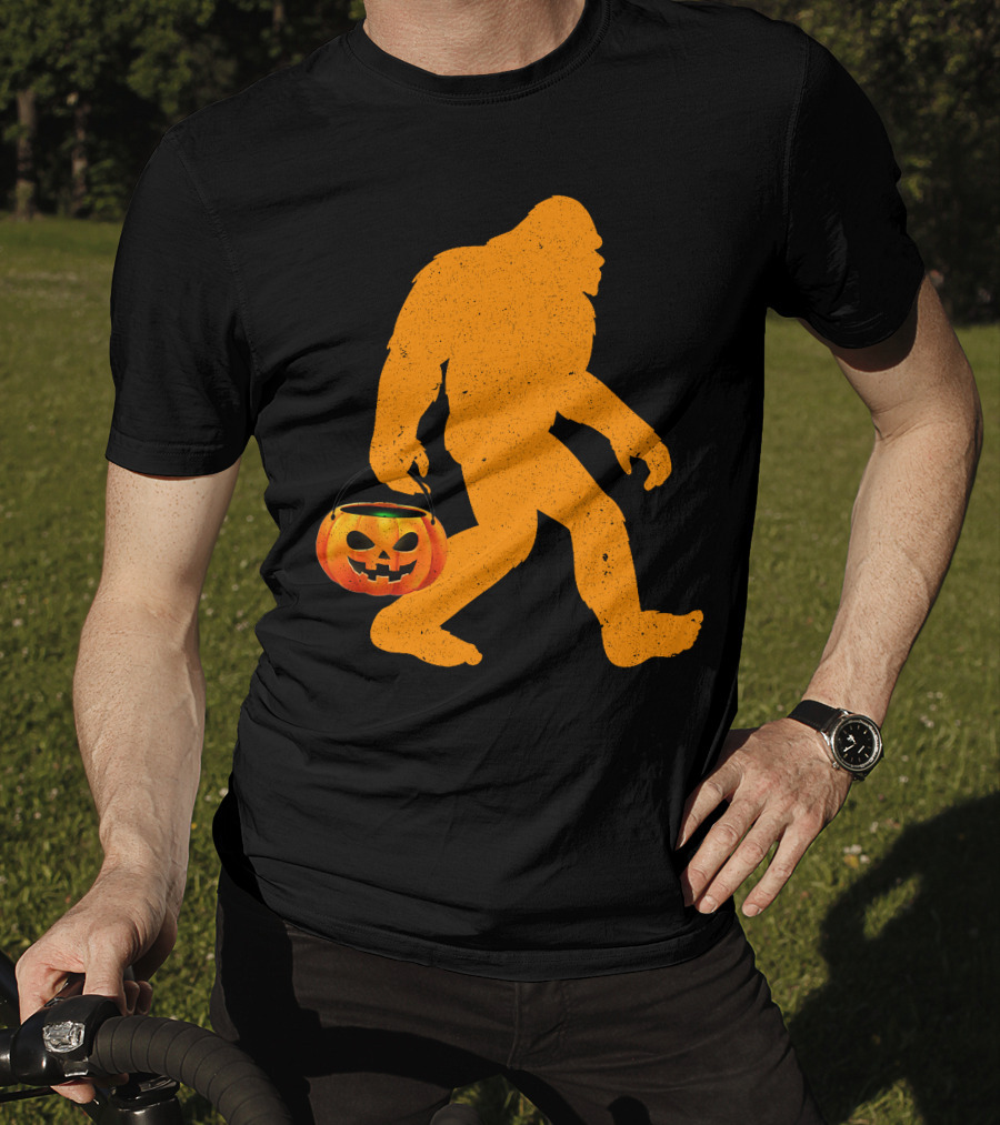 Funny Bigfoot Halloween Jack-o'-Lantern T-Shirt