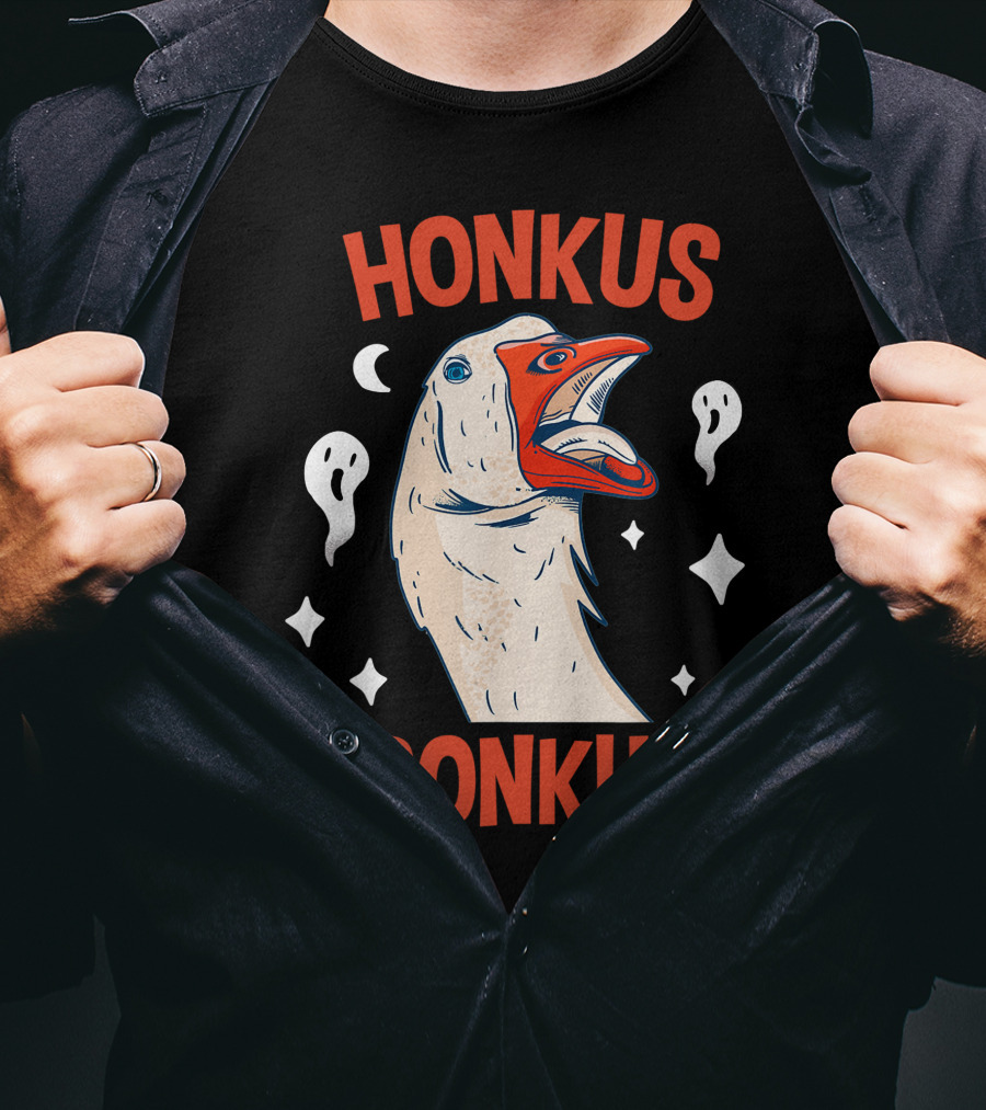 Honkus Ponkus Funny Halloween Duck With Ghosts And Stars T-Shirt