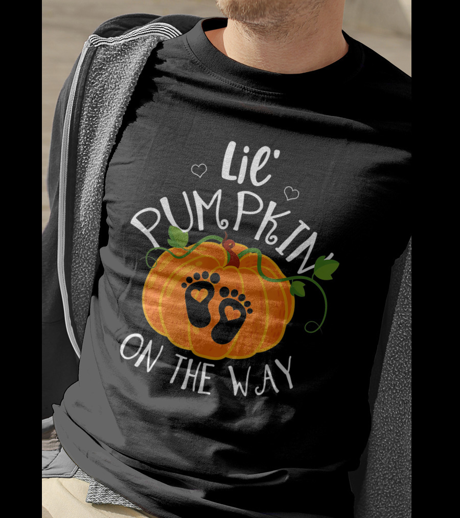 Lil' Pumpkin On The Way Halloween Pregnancy Mom To Be T-Shirt