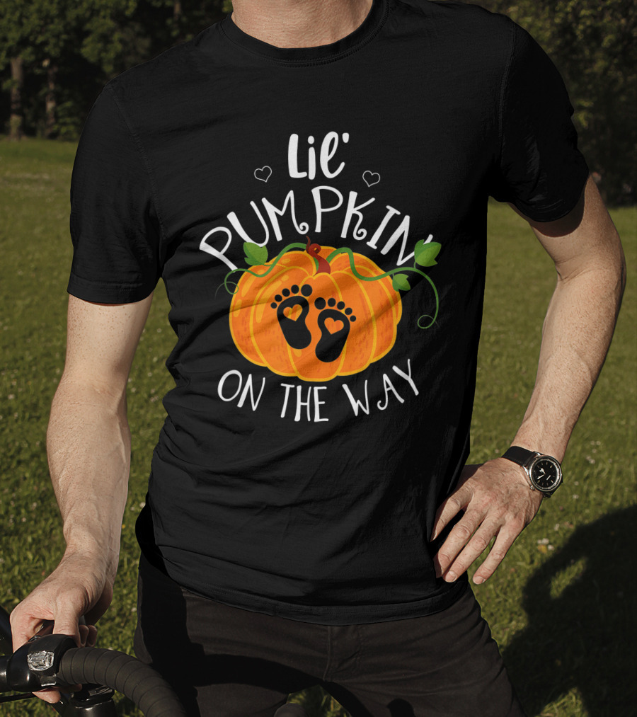 Lil' Pumpkin On The Way Halloween Pregnancy Mom To Be T-Shirt