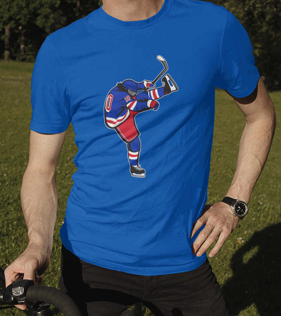 Xanh Bien Hockey Player Kicking Pose Blue Background T-Shirt