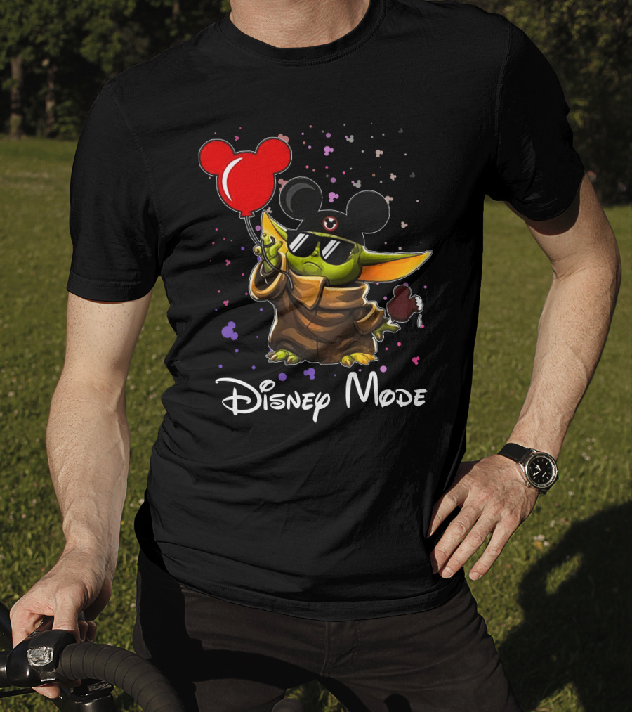 Disney Mode Baby Yoda With Mickey Balloon And Ears T-Shirt