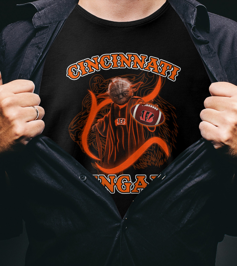 Cincinnati Bengals Yoda Football Force T-Shirt