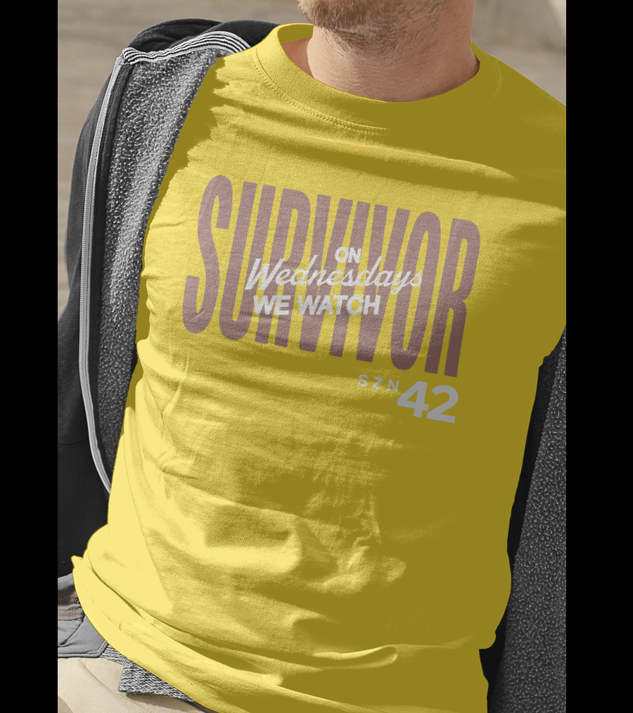 Survivor On Wednesdays We Watch SZN 42 T-Shirt