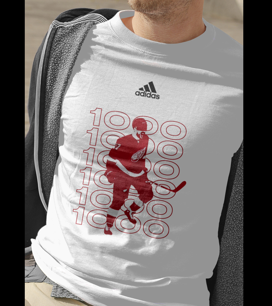 Detroit Red Wings 1000 Games Celebration Player T-Shirt
