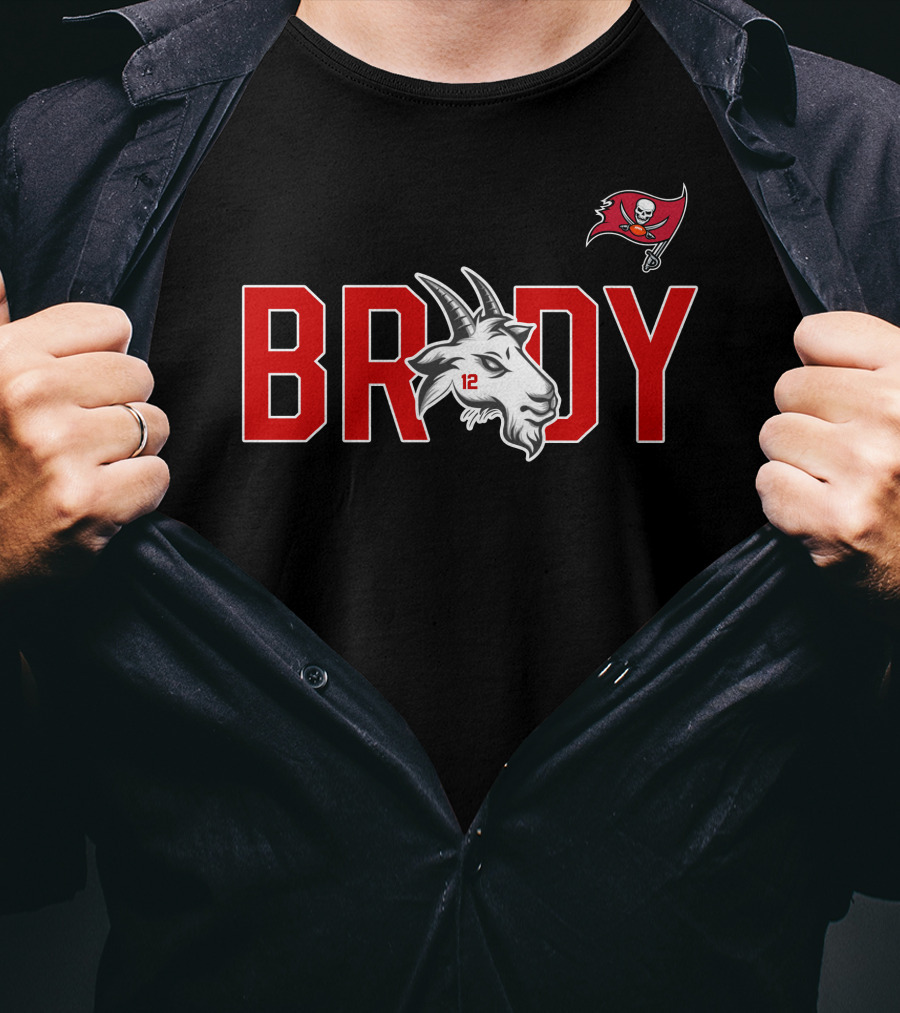 Tom Brady Buccaneers Goat With 12 Jersey And Flag T-Shirt