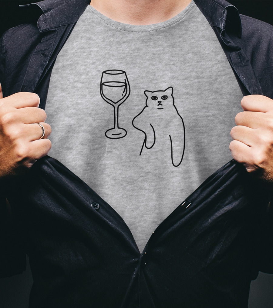 Chat De Vin Wine Glass Cat T-Shirt