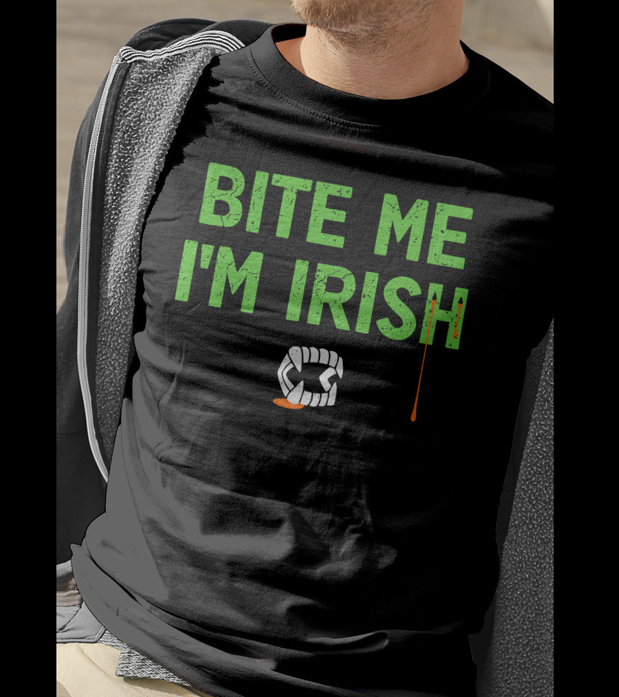 Tizzyent Bite Me I'm Irish With Dripping Blood And Fangs T-Shirt