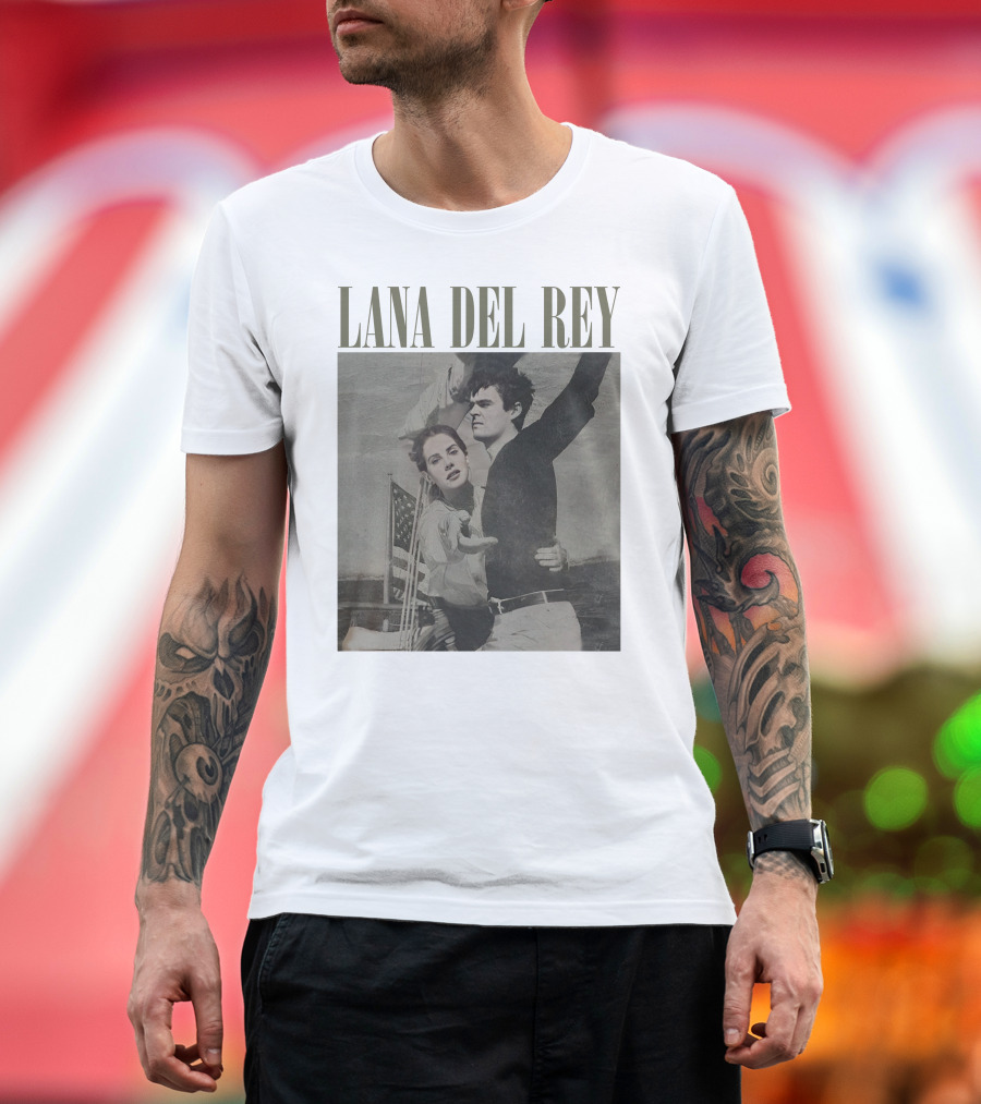 Lana Del Rey Vintage American Flag Couple Embrace T-Shirt