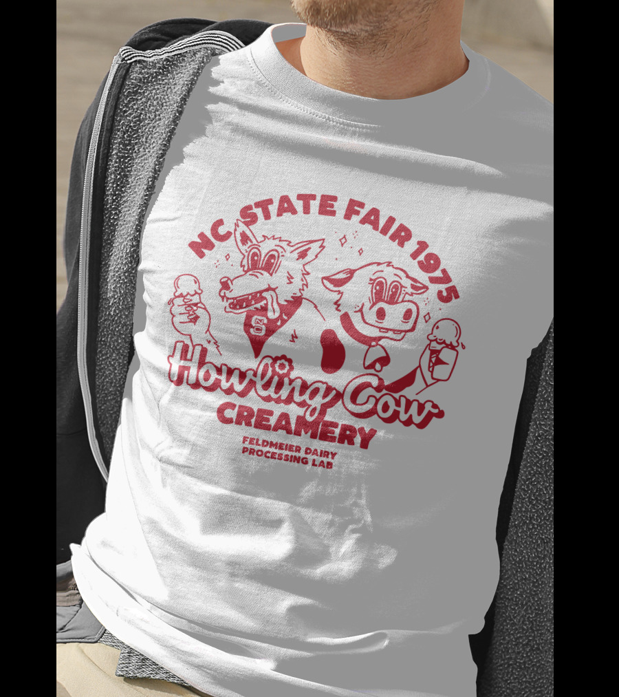 NC State Fair 1975 Howling Cow Creamery Feldmeier Dairy Processing Lab T-Shirt