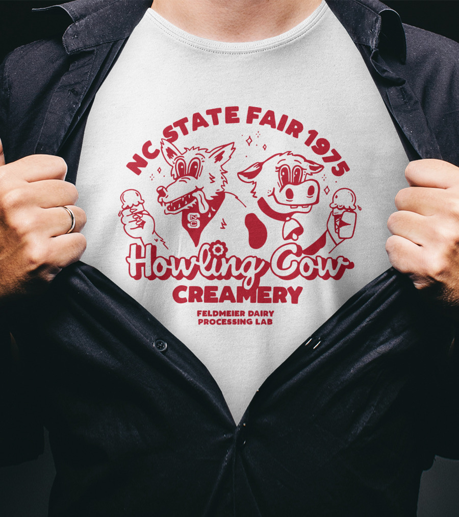 NC State Fair 1975 Howling Cow Creamery Feldmeier Dairy Processing Lab T-Shirt