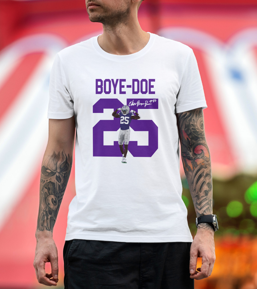 Therealpak25 Store Boye-Doe 25 Football Player Purple Signature T-Shirt