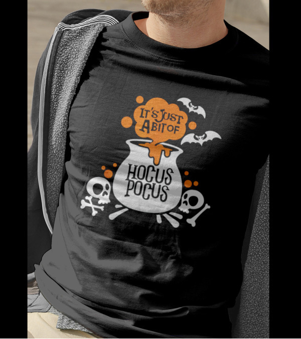 It's Just A Bit Of Hocus Pocus With Bats And Skulls Halloween T-Shirt
