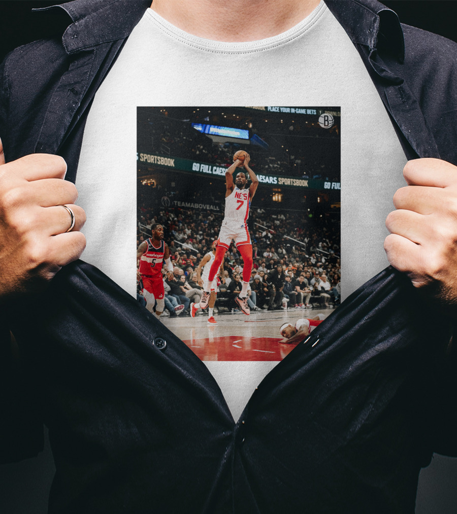 Kevin Durant Nets Dunk Against Washington Wizards NBA Action T-Shirt