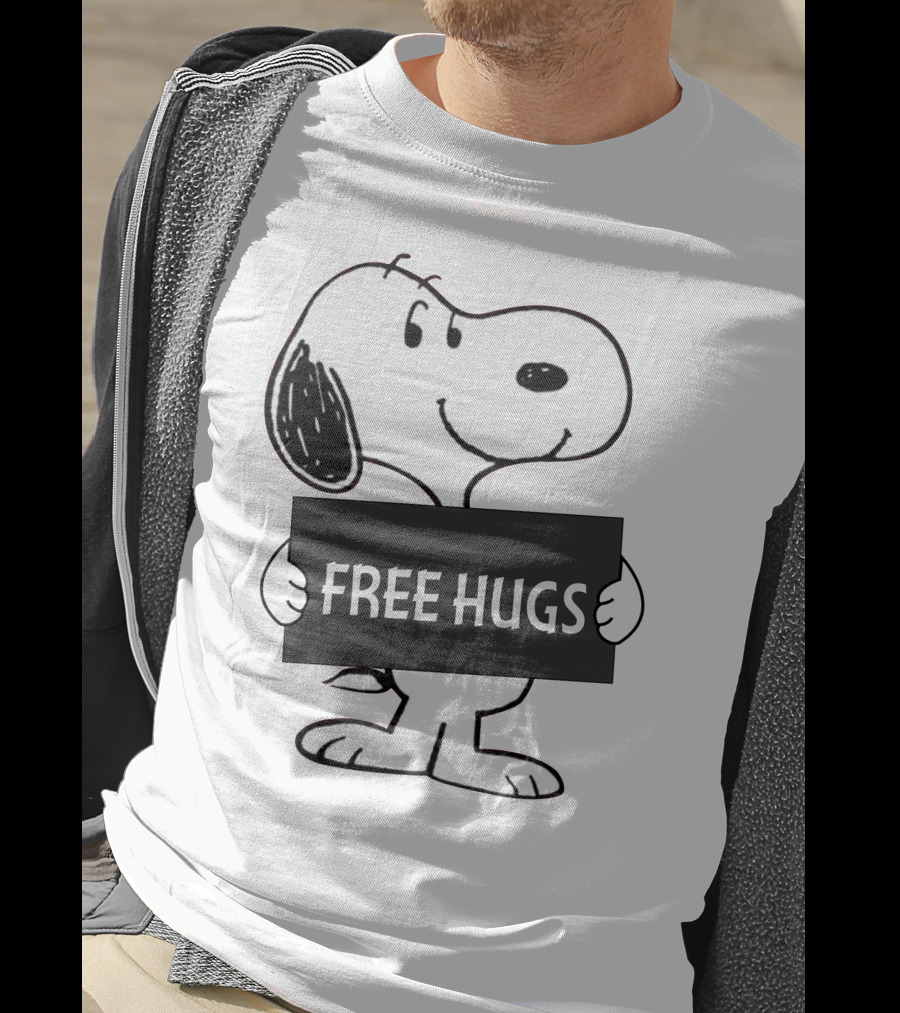 Free Hugs Snoopy Peanuts T-Shirt