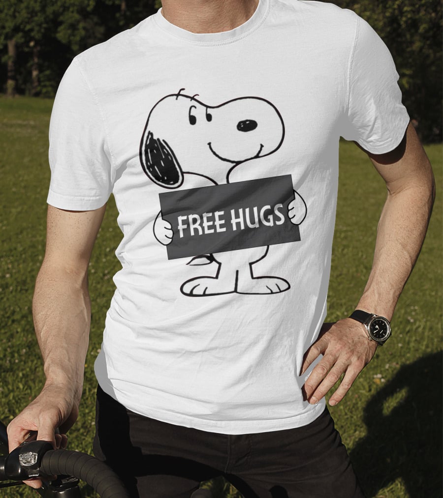 Free Hugs Snoopy Peanuts T-Shirt