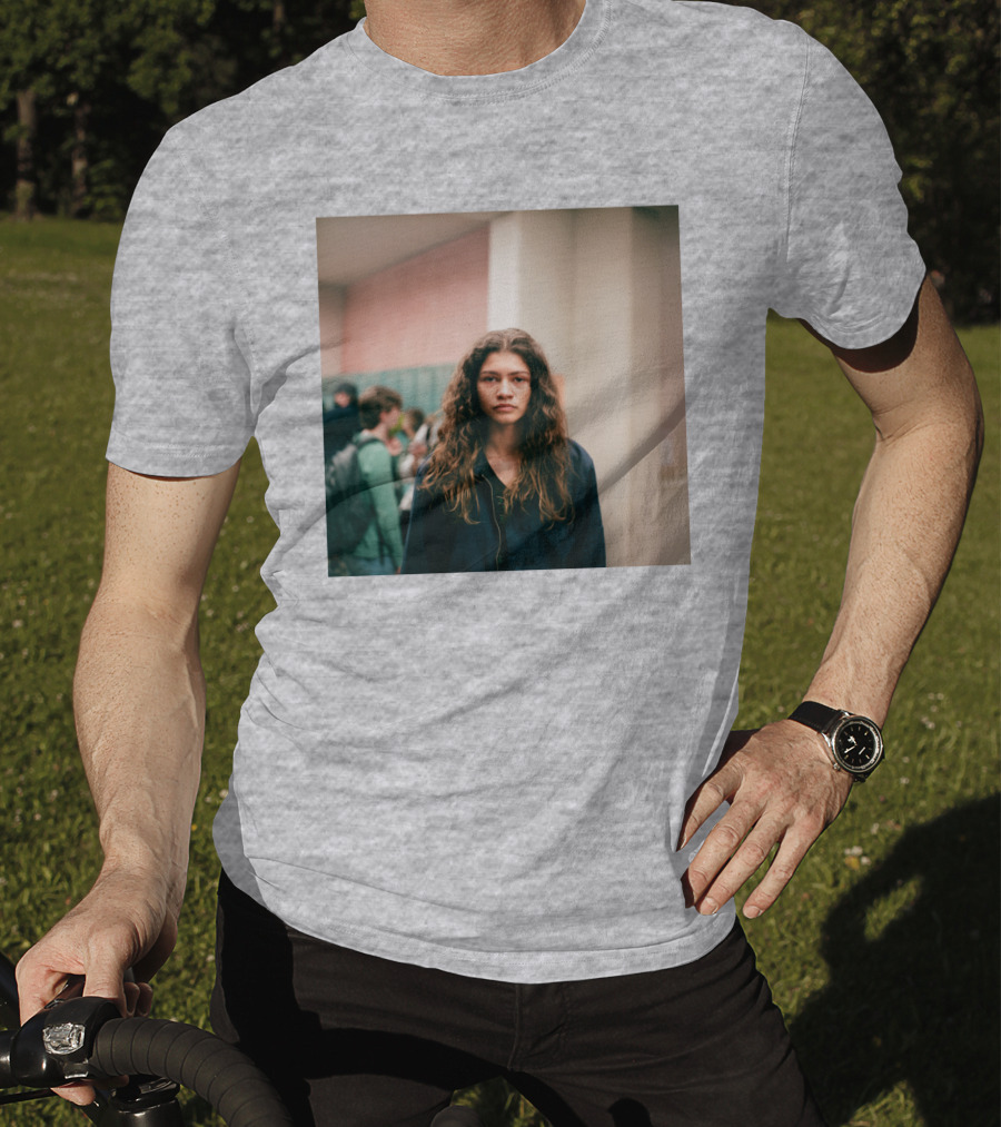 Labrinth Euphoria Season 2 Music Labrinth-Music Shop Rue Hallway Scene T-Shirt