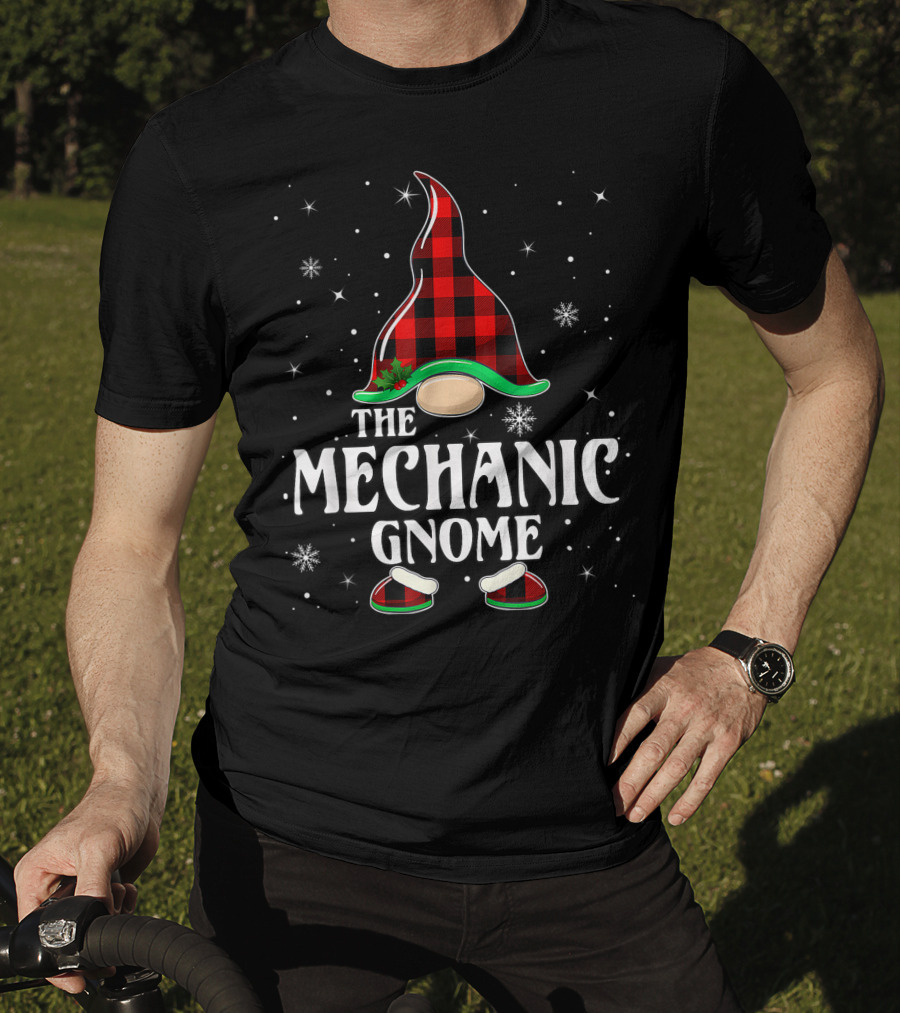 The Mechanic Gnome Buffalo Plaid Christmas Matching Family Holiday Snowflakes T-Shirt