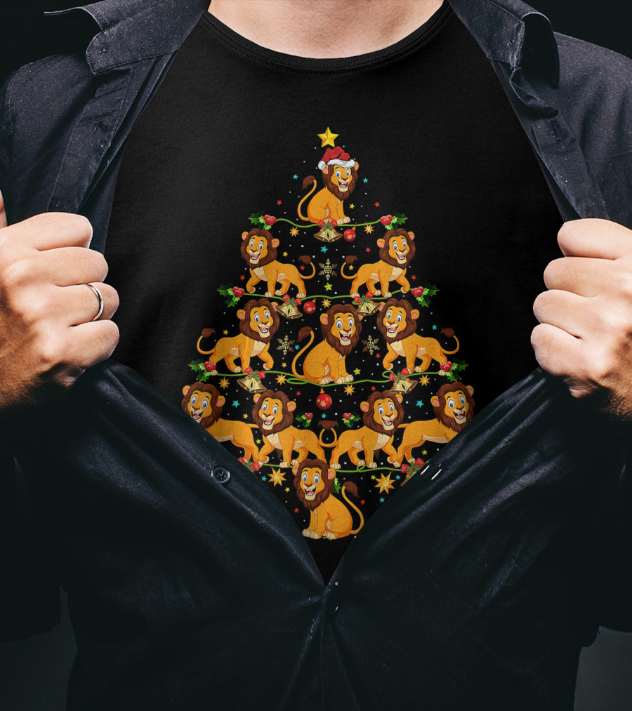 Lion Lover Xmas Matching Santa Lion Christmas Tree Holiday Decoration T-Shirt
