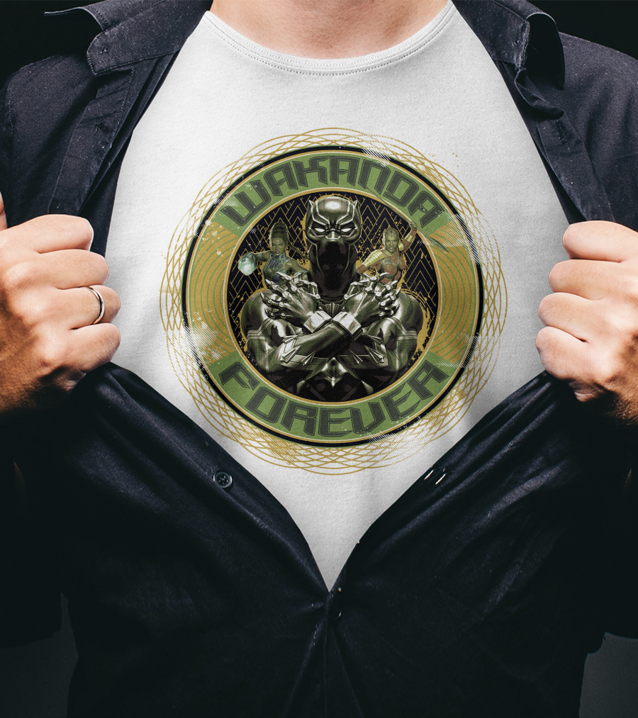 Wakanda Forever Black Panther Gold Circle Marvel T-Shirt