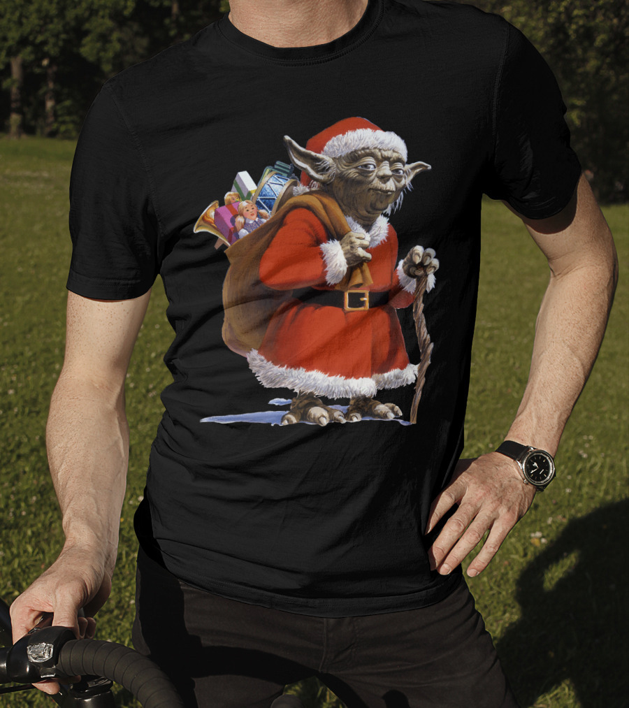 Star Wars Santa Yoda Carrying Sack Of Presents T-Shirt