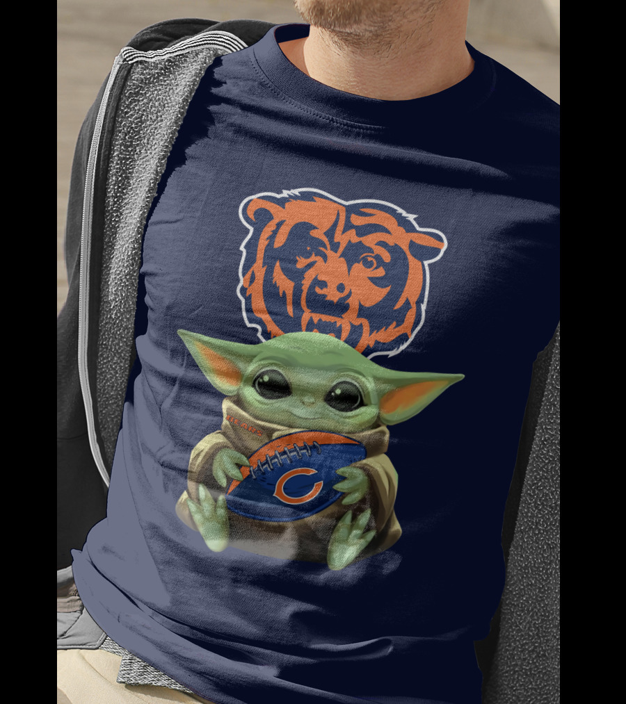 Chicago Bears Baby Yoda Football Fan T-Shirt