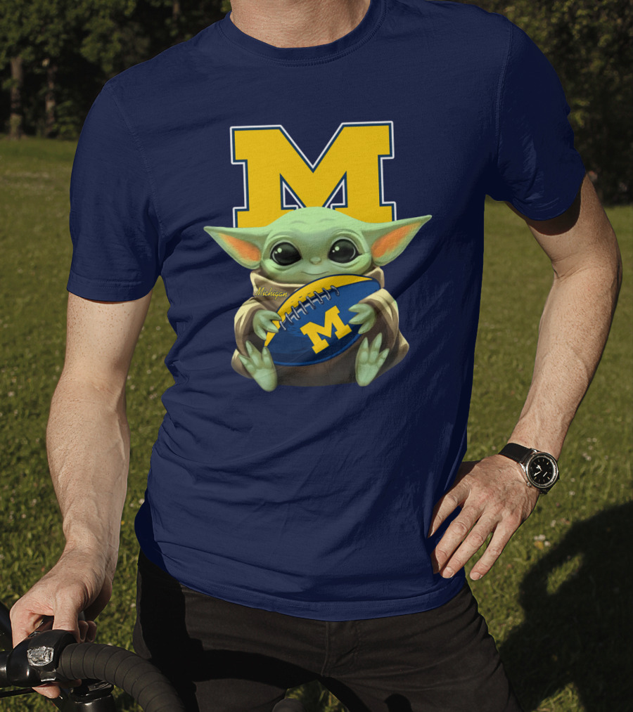 Michigan Baby Yoda Football M T-Shirt