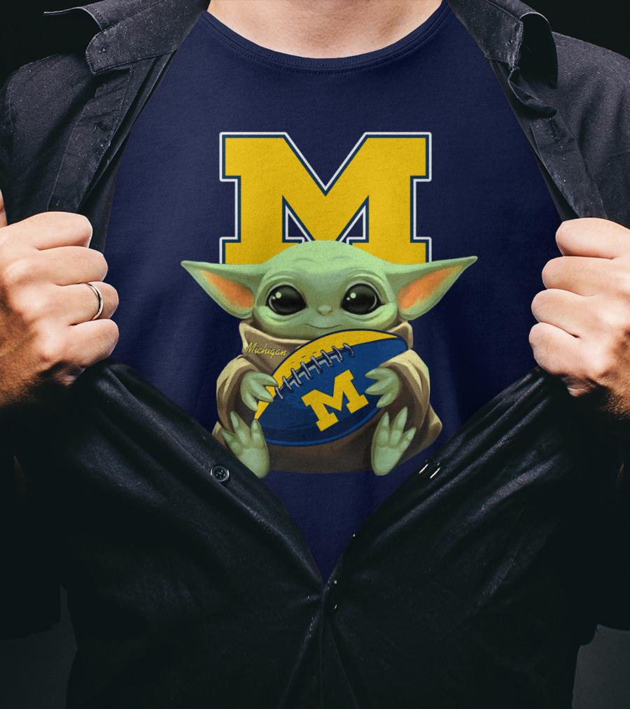 Michigan Baby Yoda Football M T-Shirt