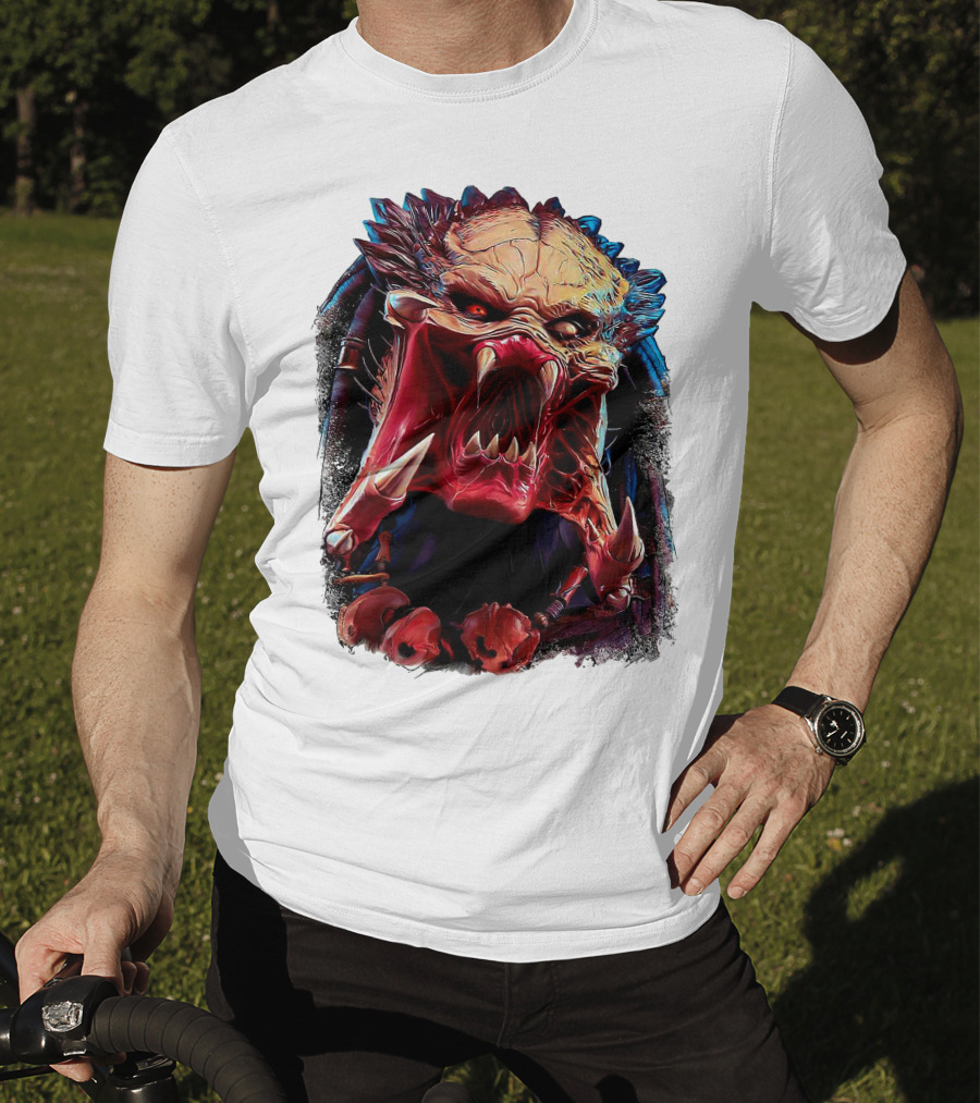Predator Alien Creature Roaring Face T-Shirt