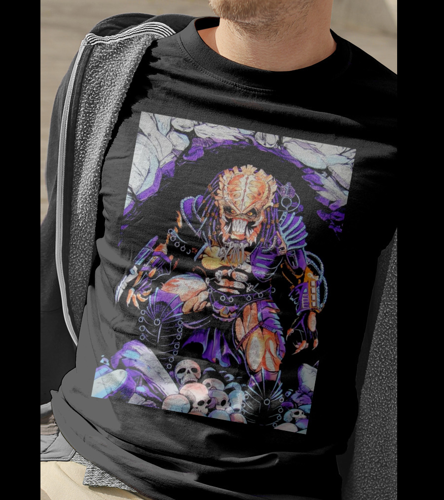 Predator Alien Hunter With Skull Cave And Armor T-Shirt