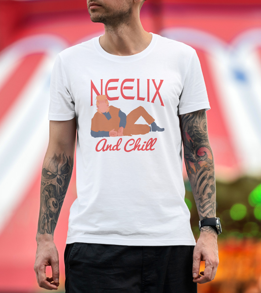 Neelix And Chill Star Trek Robert Picardo Mashup T-Shirt