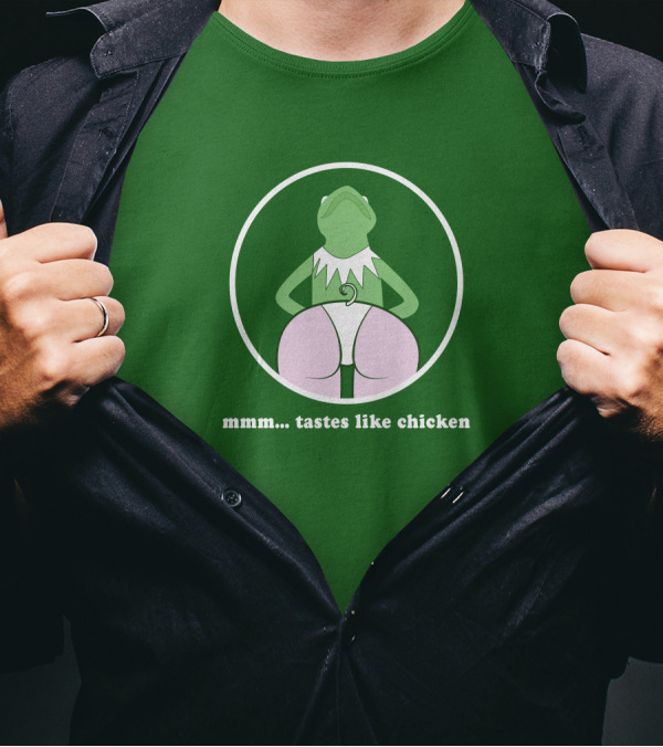 Kermits Frog Mmm Tastes Like Chicken Humorous Green Circle T-Shirt