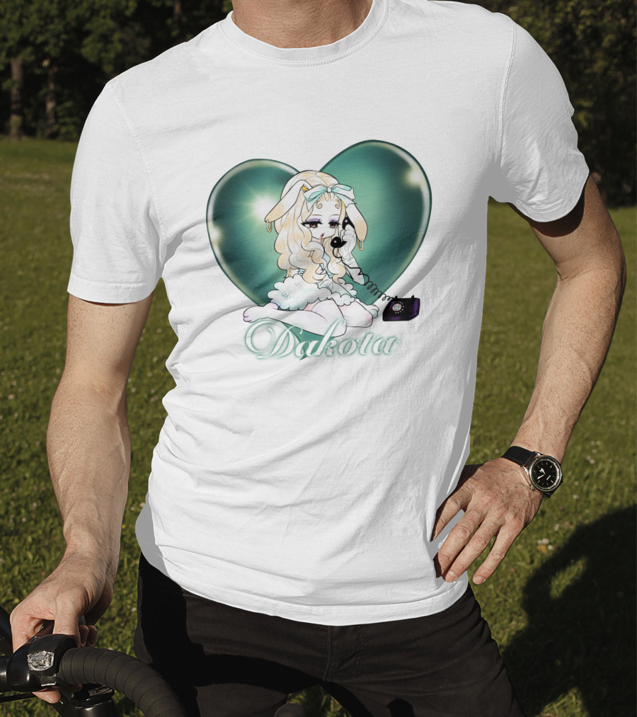 Dakota Cute Bunny Girl With Heart And Vintage Phone T-Shirt