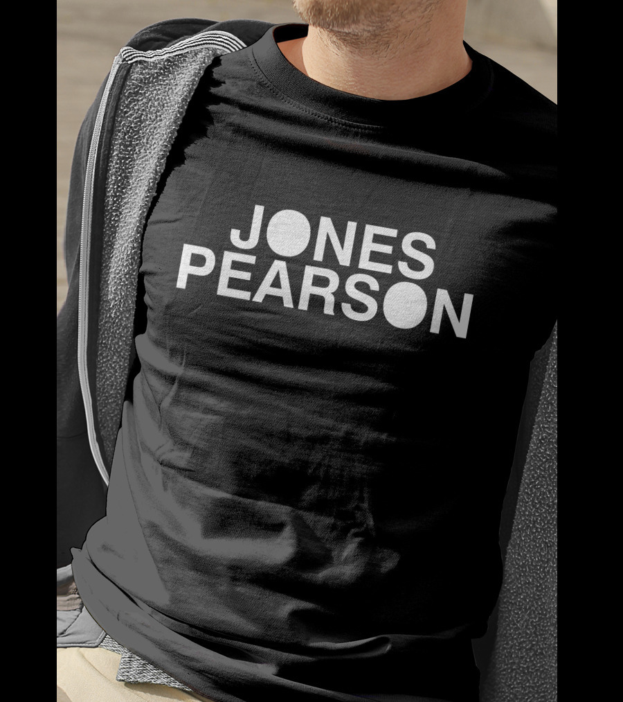 JONES PEARSON Bold Text Design With Circle Elements T-Shirt