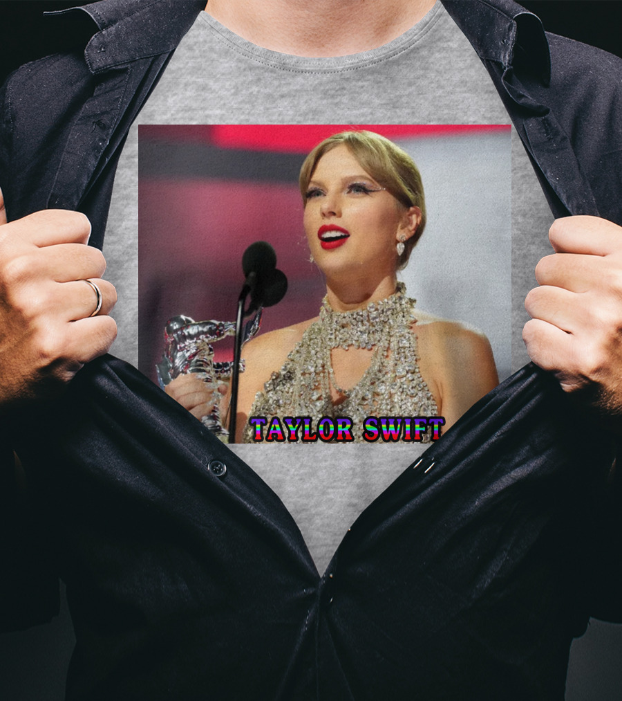 Taylor Swift Singer Songwriter Award Moment T-Shirt