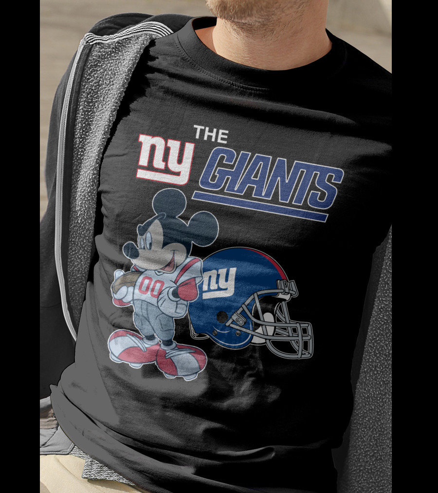 New York Giants Mickey Mouse Football Helmet 00 T-Shirt