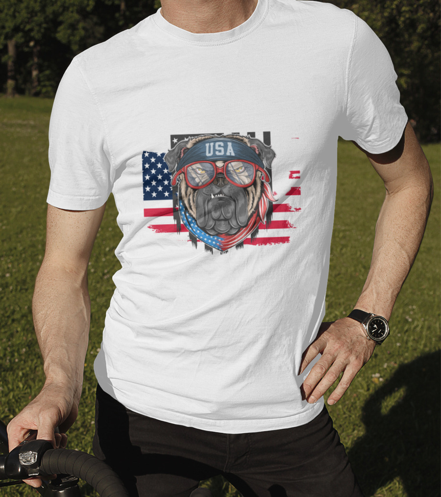 USA Bandana Glasses American Bulldog With Flag Background T-Shirt