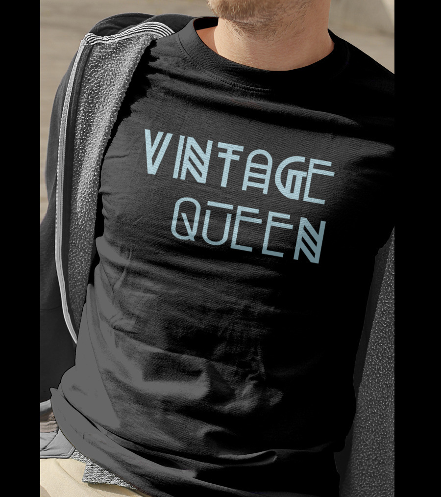 Vintage Queen Retro Typography T-Shirt