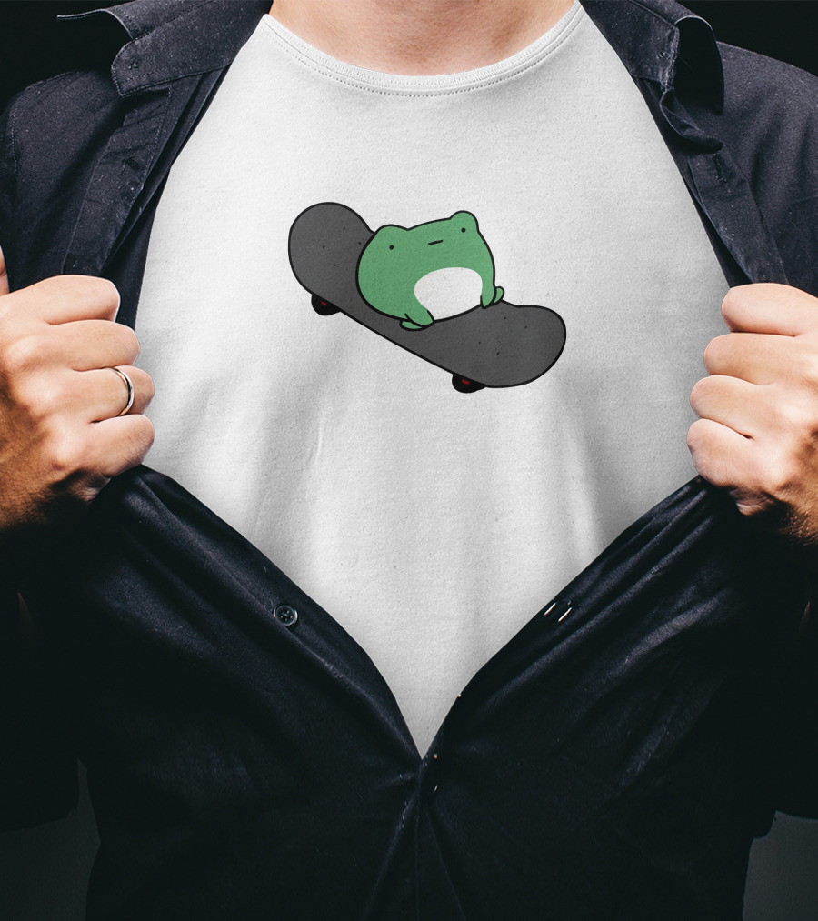 Skateboard Frog On Minimalist Deck T-Shirt