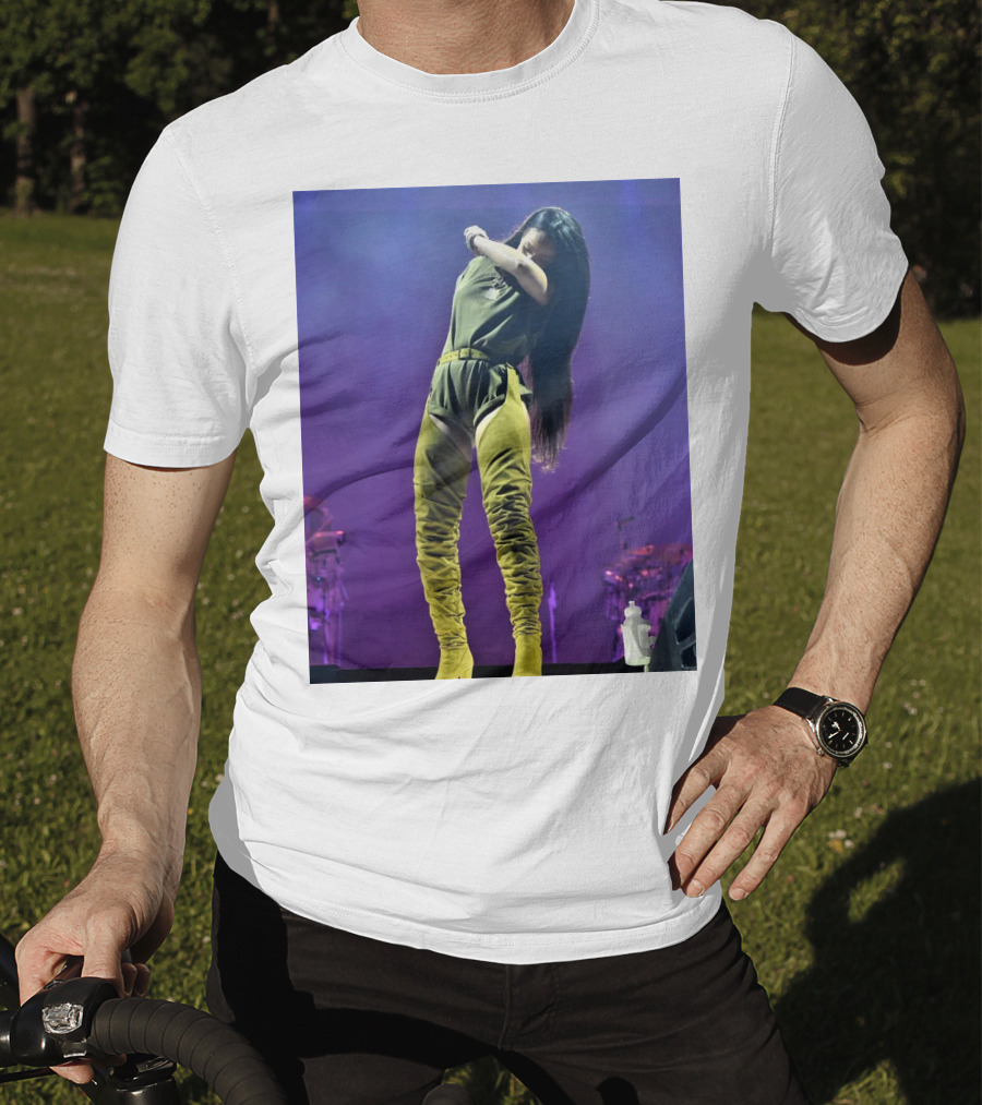 Rihanna Performing Live At Made In America Festival T-Shirt